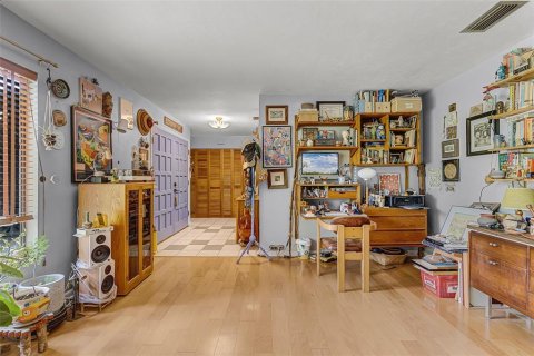 House in Gainesville, Florida 3 bedrooms, 215.72 sq.m. № 1834746 - photo 16