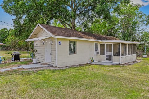 Commercial property in St. Lucie, Florida 603.59 sq.m. № 2176687 - photo 6
