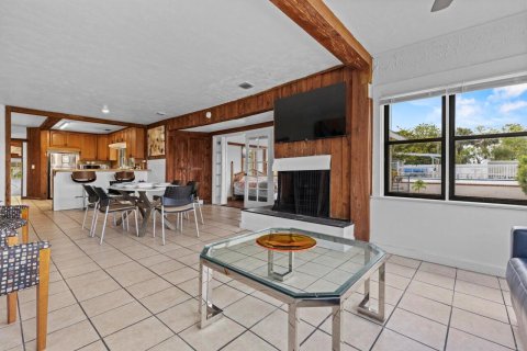 Commercial property in St. Lucie, Florida 603.59 sq.m. № 2176687 - photo 14