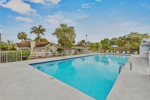 Commercial property in St. Lucie, Florida 603.59 sq.m. № 2176687 - photo 26