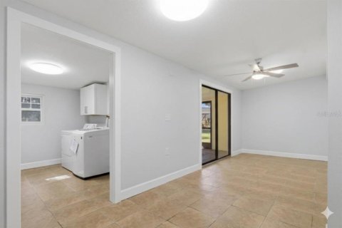 House in Tampa, Florida 3 bedrooms, 138.8 sq.m. № 2232146 - photo 19