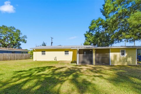 House in Tampa, Florida 3 bedrooms, 138.8 sq.m. № 2232146 - photo 23