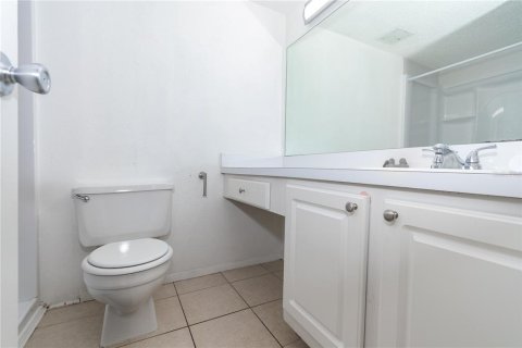 Condo in Altamonte Springs, Florida, 2 bedrooms  № 1777256 - photo 15