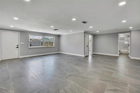 Casa en venta en New Port Richey, Florida, 3 dormitorios, 183.48 m2 № 1745034 - foto 8