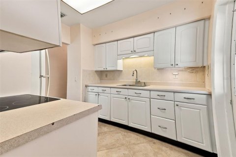 Villa ou maison à vendre à Bradenton, Floride: 3 chambres, 137.68 m2 № 2414965 - photo 14