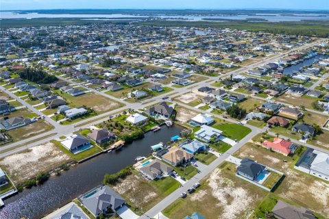 Terreno en venta en Cape Coral, Florida № 1534092 - foto 3
