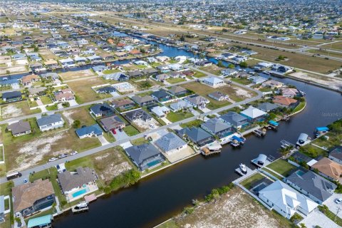 Terreno en venta en Cape Coral, Florida № 1534092 - foto 9