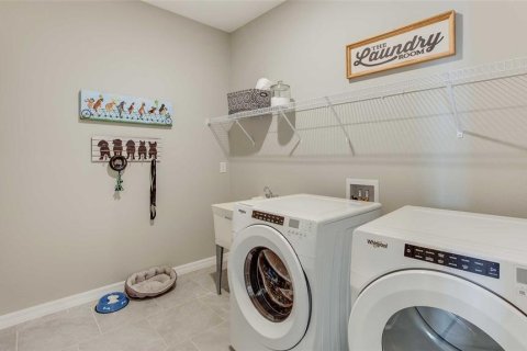 Casa en venta en Wildwood, Florida, 4 dormitorios, 263.47 m2 № 1636916 - foto 16