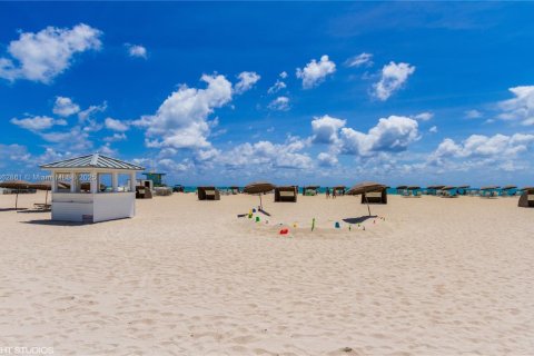Copropriété à louer à Miami Beach, Floride: 49.24 m2 № 1961617 - photo 23