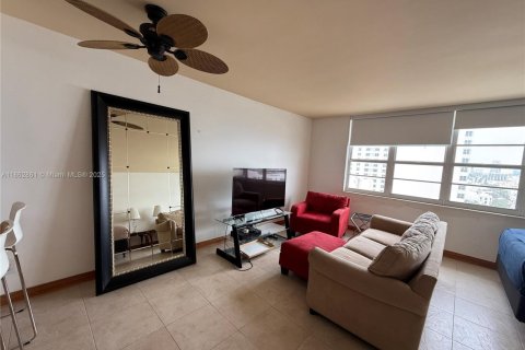 Copropriété à louer à Miami Beach, Floride: 49.24 m2 № 1961617 - photo 4