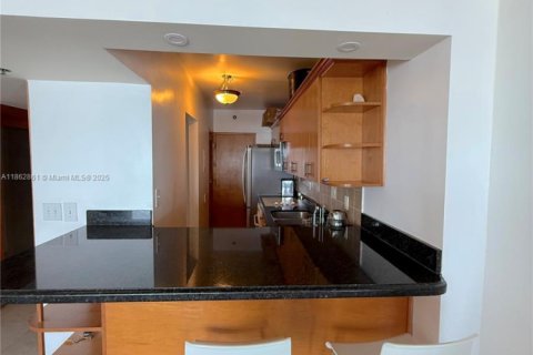 Copropriété à louer à Miami Beach, Floride: 49.24 m2 № 1961617 - photo 6