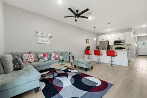 Immobilier commercial à vendre à Port Charlotte, Floride: 6 chambres, 209.03 m2 № 2259310 - photo 10