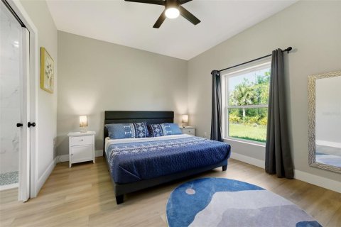 Immobilier commercial à vendre à Port Charlotte, Floride: 6 chambres, 209.03 m2 № 2259310 - photo 3