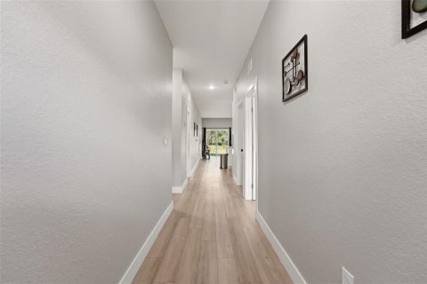 Immobilier commercial à vendre à Port Charlotte, Floride: 6 chambres, 209.03 m2 № 2259310 - photo 11