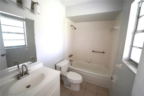 Casa en venta en Kissimmee, Florida, 2 dormitorios, 92.9 m2 № 2386191 - foto 14
