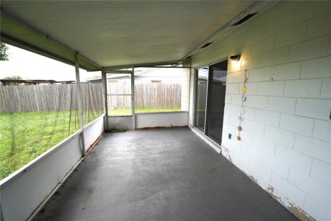 Casa en venta en Kissimmee, Florida, 2 dormitorios, 92.9 m2 № 2386191 - foto 18