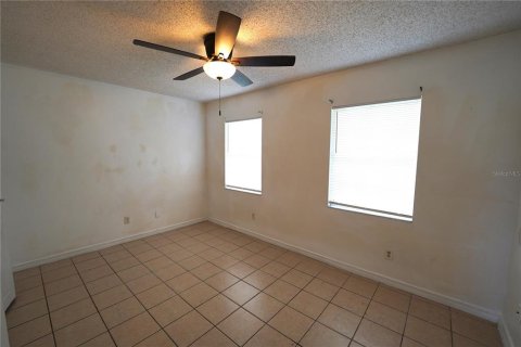 Casa en venta en Kissimmee, Florida, 2 dormitorios, 92.9 m2 № 2386191 - foto 11