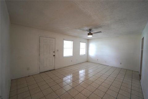 Casa en venta en Kissimmee, Florida, 2 dormitorios, 92.9 m2 № 2386191 - foto 10