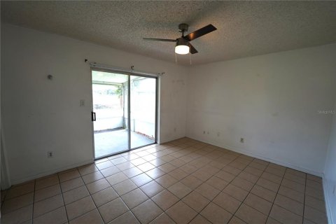 Casa en venta en Kissimmee, Florida, 2 dormitorios, 92.9 m2 № 2386191 - foto 12