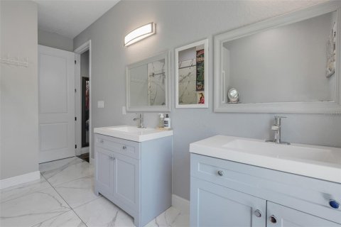Villa ou maison à vendre à Orlando, Floride: 7 chambres, 421.87 m2 № 2156862 - photo 19