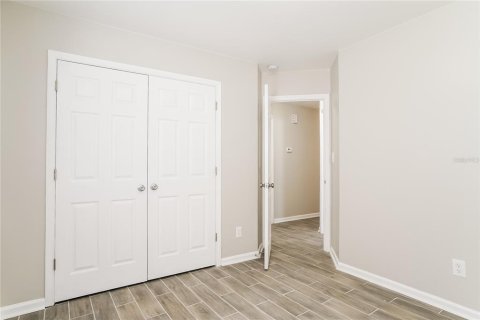 House in DeLand, Florida 4 bedrooms, 192.4 sq.m. № 1904438 - photo 10