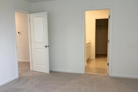 House in Davenport, Florida 4 bedrooms, 174.1 sq.m. № 1913603 - photo 17