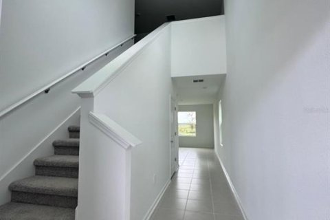 House in Davenport, Florida 4 bedrooms, 174.1 sq.m. № 1913603 - photo 2