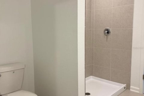 House in Davenport, Florida 4 bedrooms, 174.1 sq.m. № 1913603 - photo 16