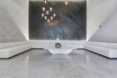 Снять в аренду кондоминиум в Майами, Флорида 1 спальня, 39.95м2, № 2009450 - фото 11