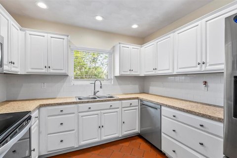 Casa en venta en Bunnell, Florida, 4 dormitorios, 161.09 m2 № 1808170 - foto 14