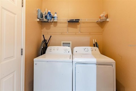 Condominio en venta en Davenport, Florida, 3 dormitorios, 143.26 m2 № 2217598 - foto 24