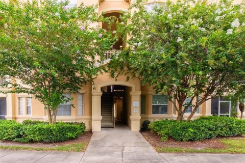 Condominio en venta en Davenport, Florida, 3 dormitorios, 143.26 m2 № 2217598 - foto 2