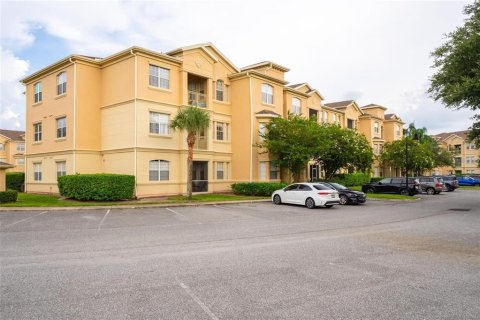 Condo in Davenport, Florida, 3 bedrooms № 2217598