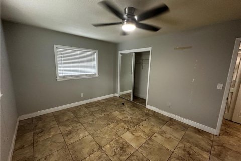 House in Tampa, Florida 3 bedrooms, 139.35 sq.m. № 1912518 - photo 21