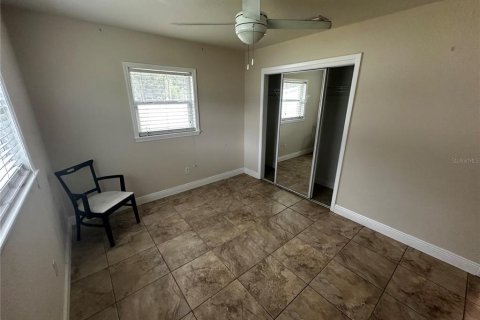 House in Tampa, Florida 3 bedrooms, 139.35 sq.m. № 1912518 - photo 13