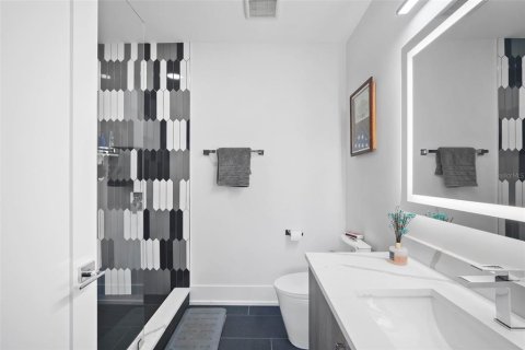 Adosado en venta en Sarasota, Florida, 4 dormitorios, 256.69 m2 № 1569902 - foto 24