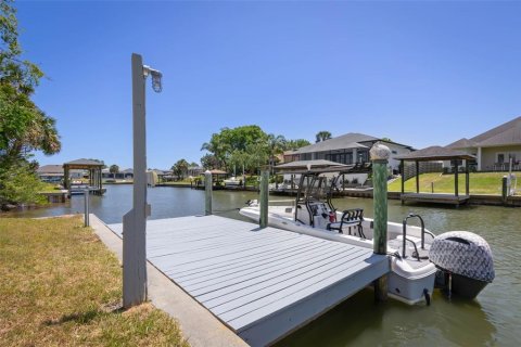 House in Palm Coast, Florida 3 bedrooms, 151.9 sq.m. № 1670256 - photo 4