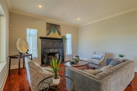 House in Tampa, Florida 4 bedrooms, 316.43 sq.m. № 2148981 - photo 26