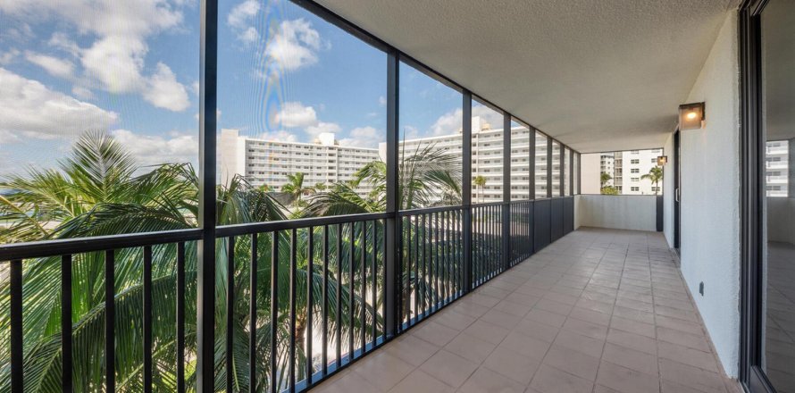Condo à Highland Beach, Floride, 2 chambres  № 2376178