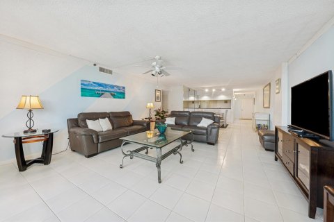 Copropriété à vendre à Highland Beach, Floride: 2 chambres, 134.62 m2 № 2376178 - photo 3