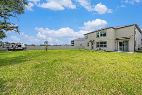 Villa ou maison à vendre à Zephyrhills, Floride: 5 chambres, 328.04 m2 № 1824353 - photo 28