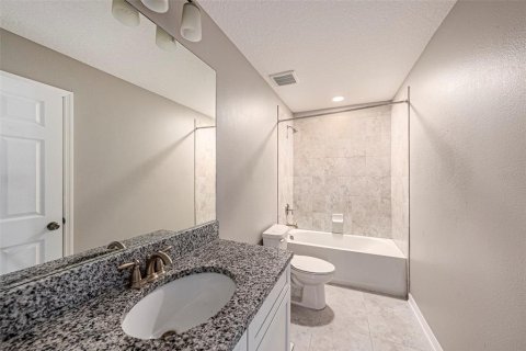 Villa ou maison à vendre à Zephyrhills, Floride: 5 chambres, 328.04 m2 № 1824353 - photo 18