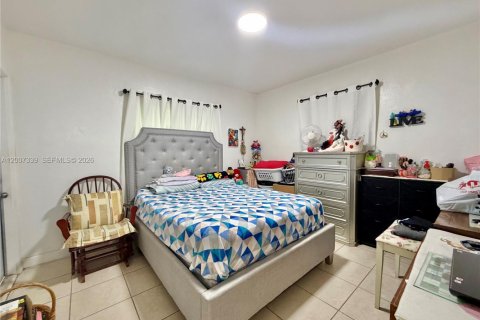 Commercial property in Biscayne Park, Florida 135.64 sq.m. № 2090159 - photo 6
