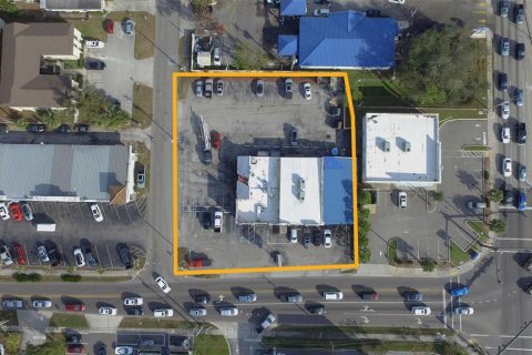 Commercial property in Winter Haven, Florida 379.78 sq.m. № 2299090