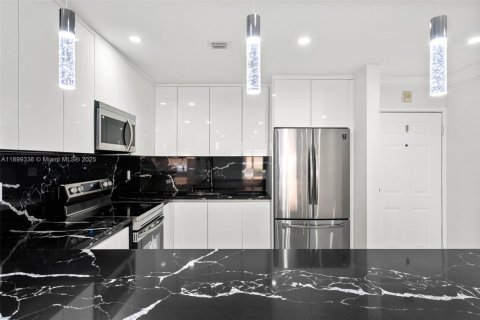 Apartment in Miami, Florida 2 bedrooms, 89 sq.m. № 1953319 - photo 18