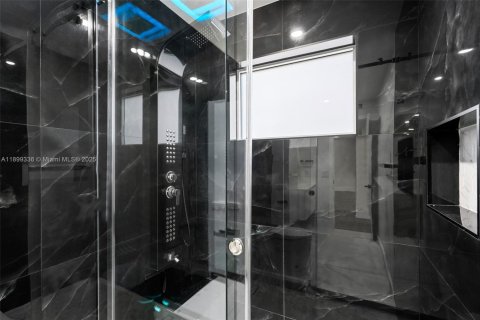 Apartment in Miami, Florida 2 bedrooms, 89 sq.m. № 1953319 - photo 21