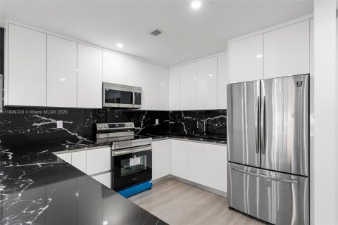 Apartment in Miami, Florida 2 bedrooms, 89 sq.m. № 1953319 - photo 4