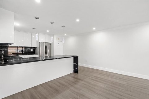 Apartment in Miami, Florida 2 bedrooms, 89 sq.m. № 1953319 - photo 15