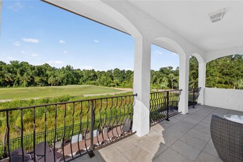 House in Four Corners, Florida 6 bedrooms, 431.35 sq.m. № 2237911 - photo 22