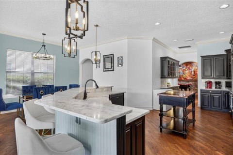 House in Four Corners, Florida 6 bedrooms, 431.35 sq.m. № 2237911 - photo 7